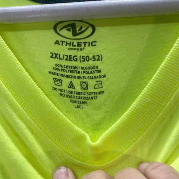 Athletic Works Sheridan Wyoming T-shirt Limited Edition M50-52 Yellow Sleeveless - Picture 7 of 7